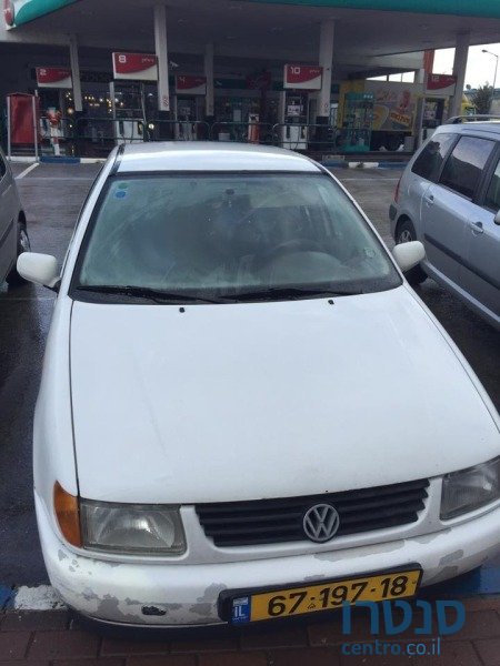 1998' Volkswagen Polo photo #1