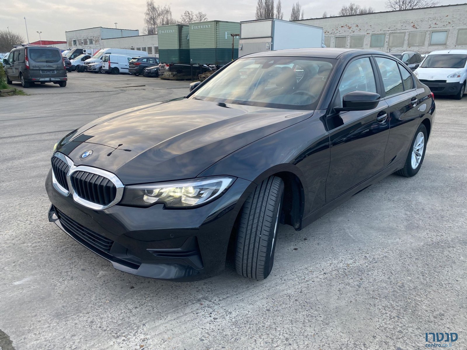 2019' BMW 318 d photo #4