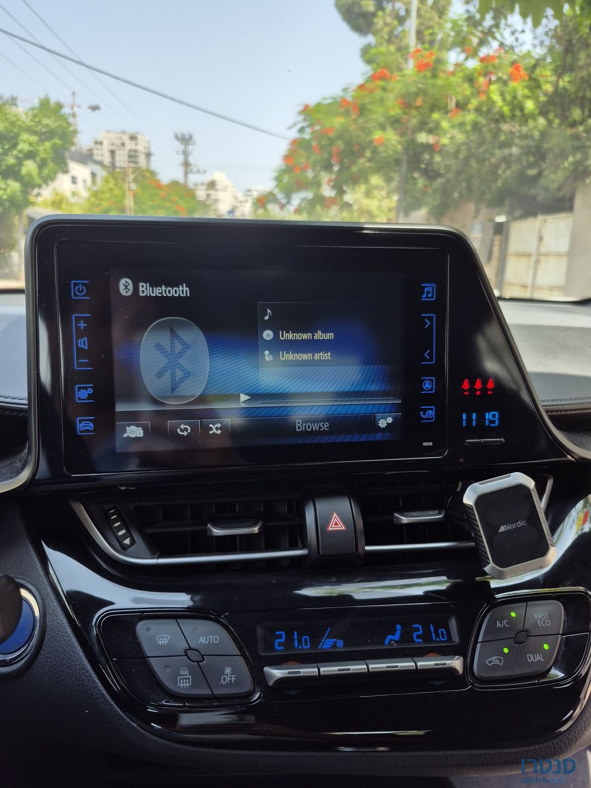 2019' Toyota C-HR טויוטה photo #4