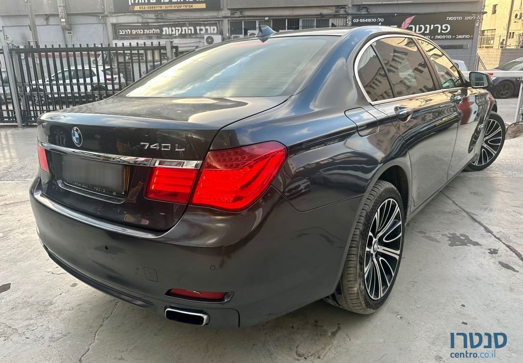 2011' BMW 7 Series ב.מ.וו סדרה 7 photo #4