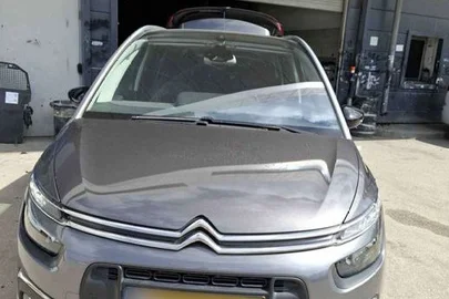 2022' Citroen C4 Picasso סיטרואן C4 פיקאסו