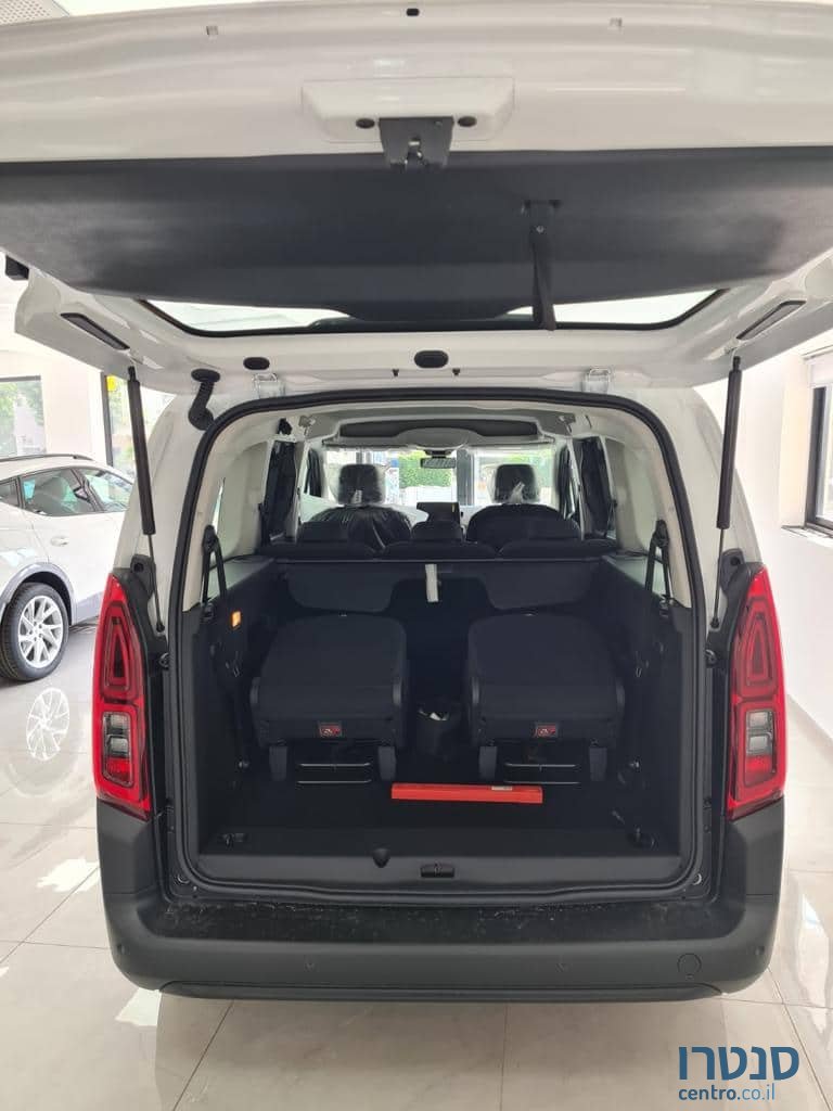 2022' Citroen Berlingo photo #5