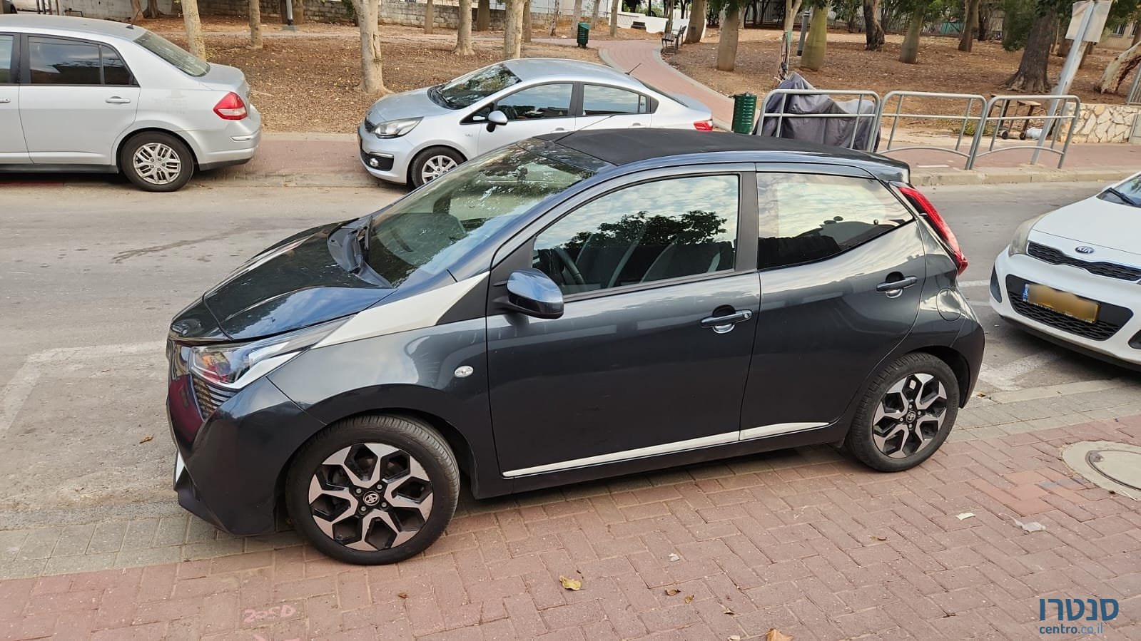 2019' Toyota Aygo Хэтчбек photo #3