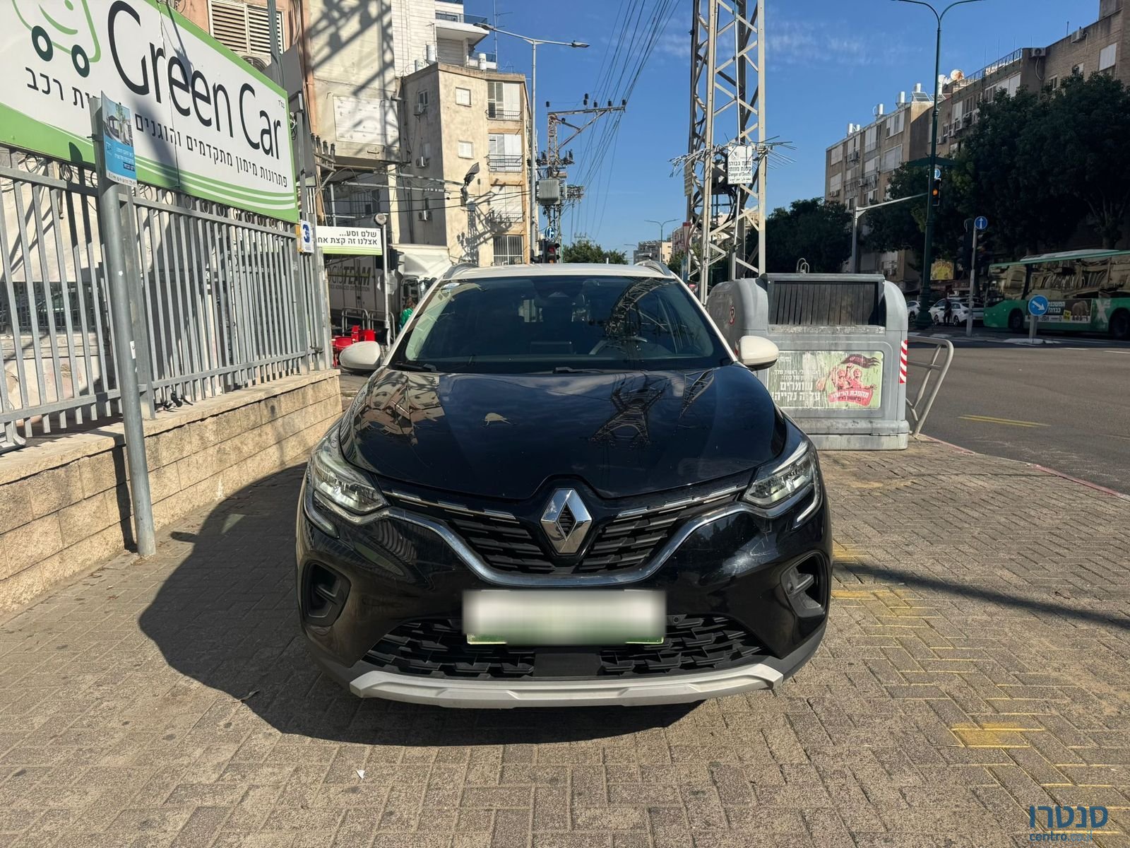 2021' Renault Captur photo #1