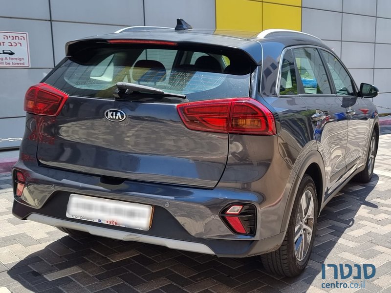 2020' Kia Niro photo #2