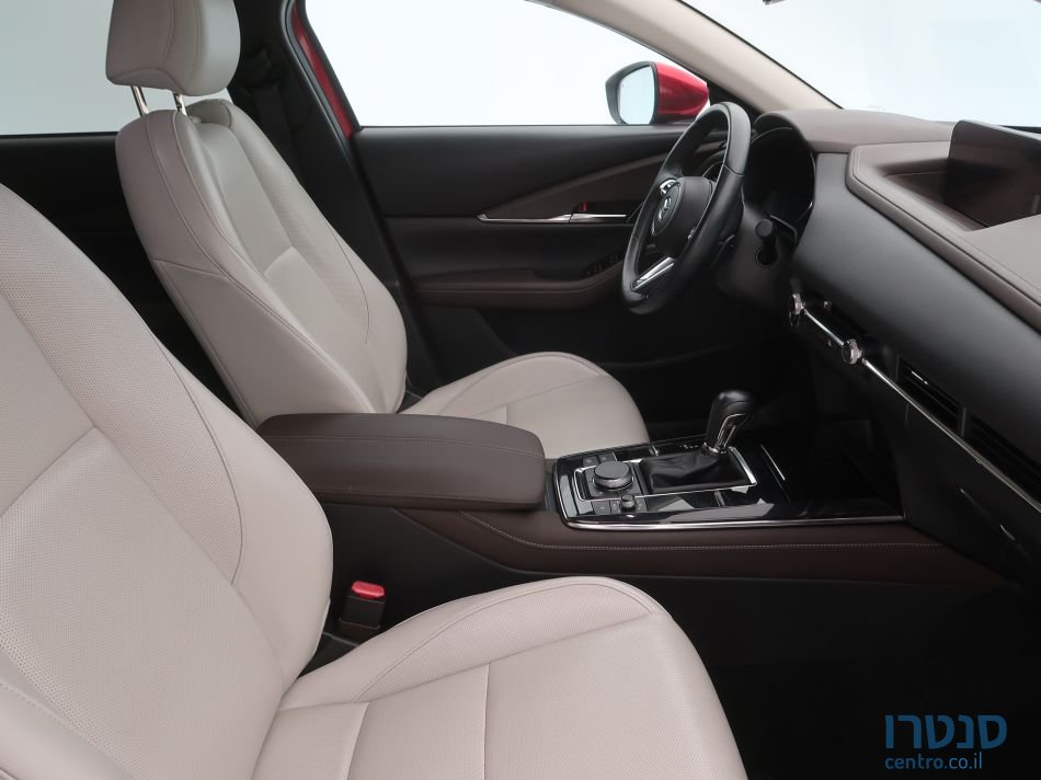 2021' Mazda E-series photo #6