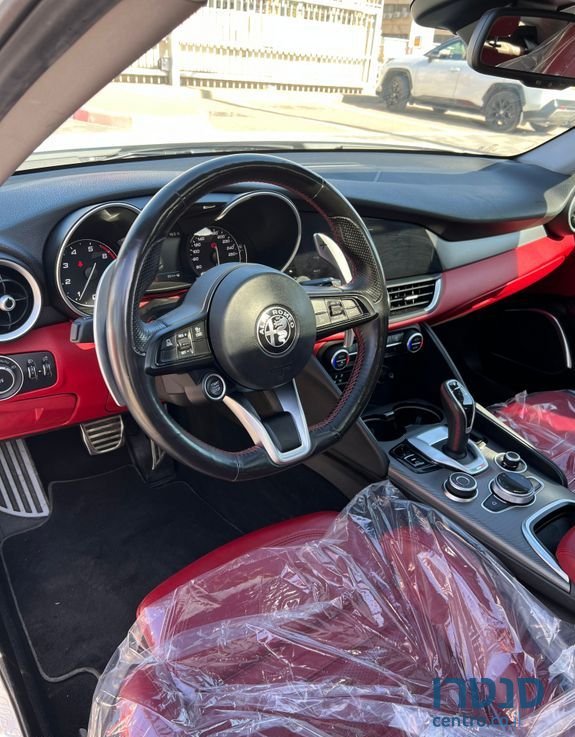 2020' Alfa Romeo Giulietta אלפא רומיאו ג'וליה photo #3