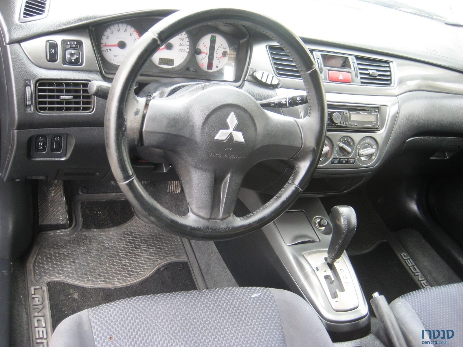 2008' Mitsubishi Lancer photo #5