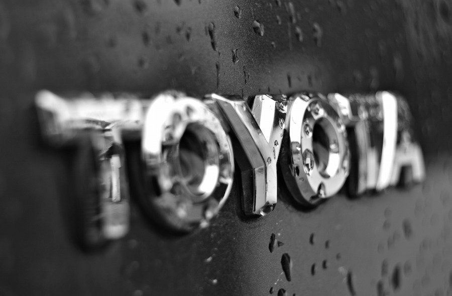 "Умные" Автомобили Toyota И Microsoft Будут Контактировать Друг С Другом Через Интернет