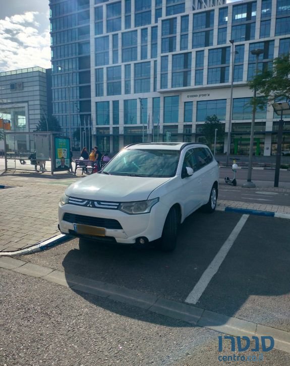 2013' Mitsubishi Outlander מיצובישי אאוטלנדר photo #1