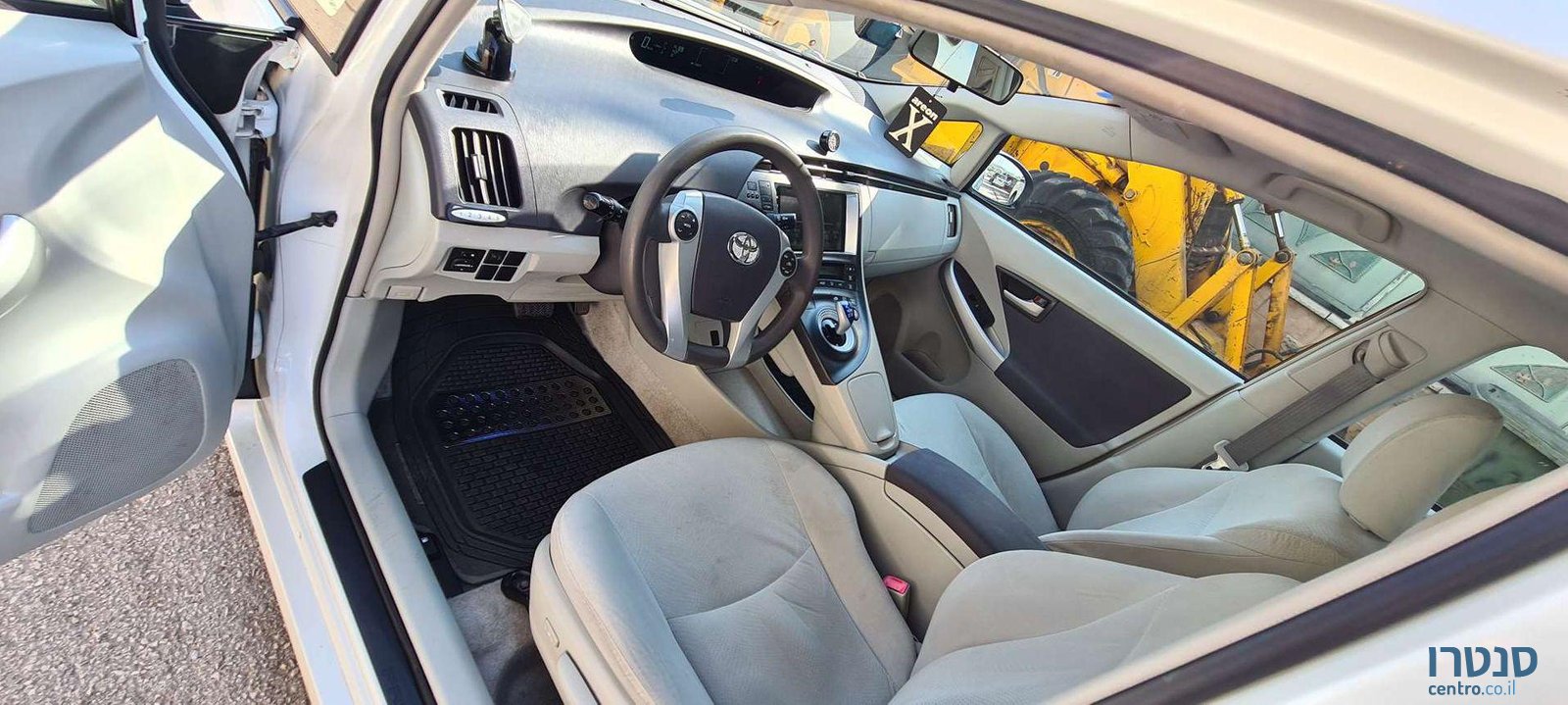 2010' Toyota Prius טויוטה פריוס photo #1