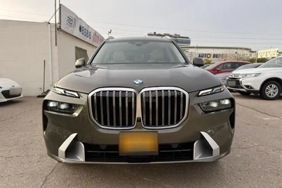 2024' BMW X7 ב מ וו