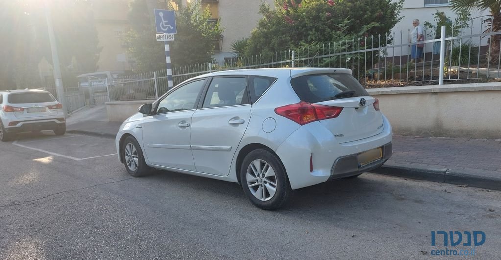 2014' Toyota Auris טויוטה אוריס photo #4