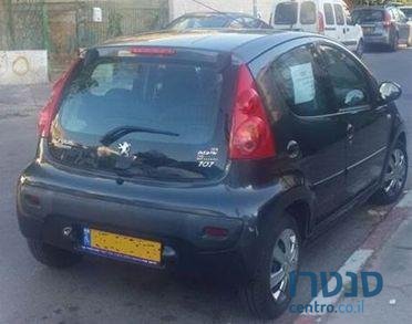 2012' Peugeot 107 photo #2
