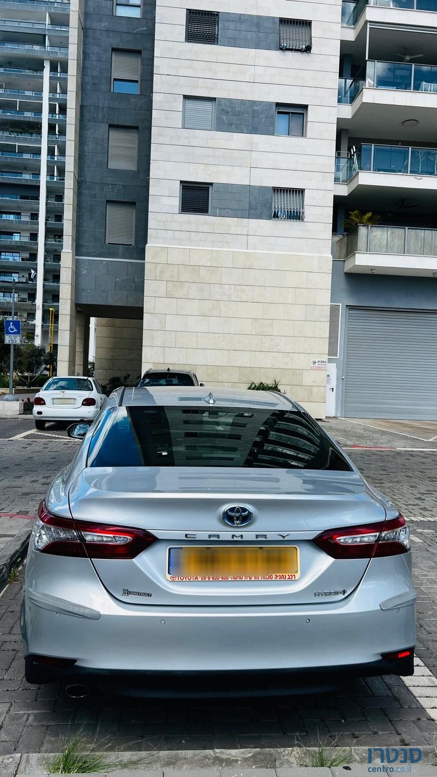 2020' Toyota Camry טויוטה קאמרי photo #2