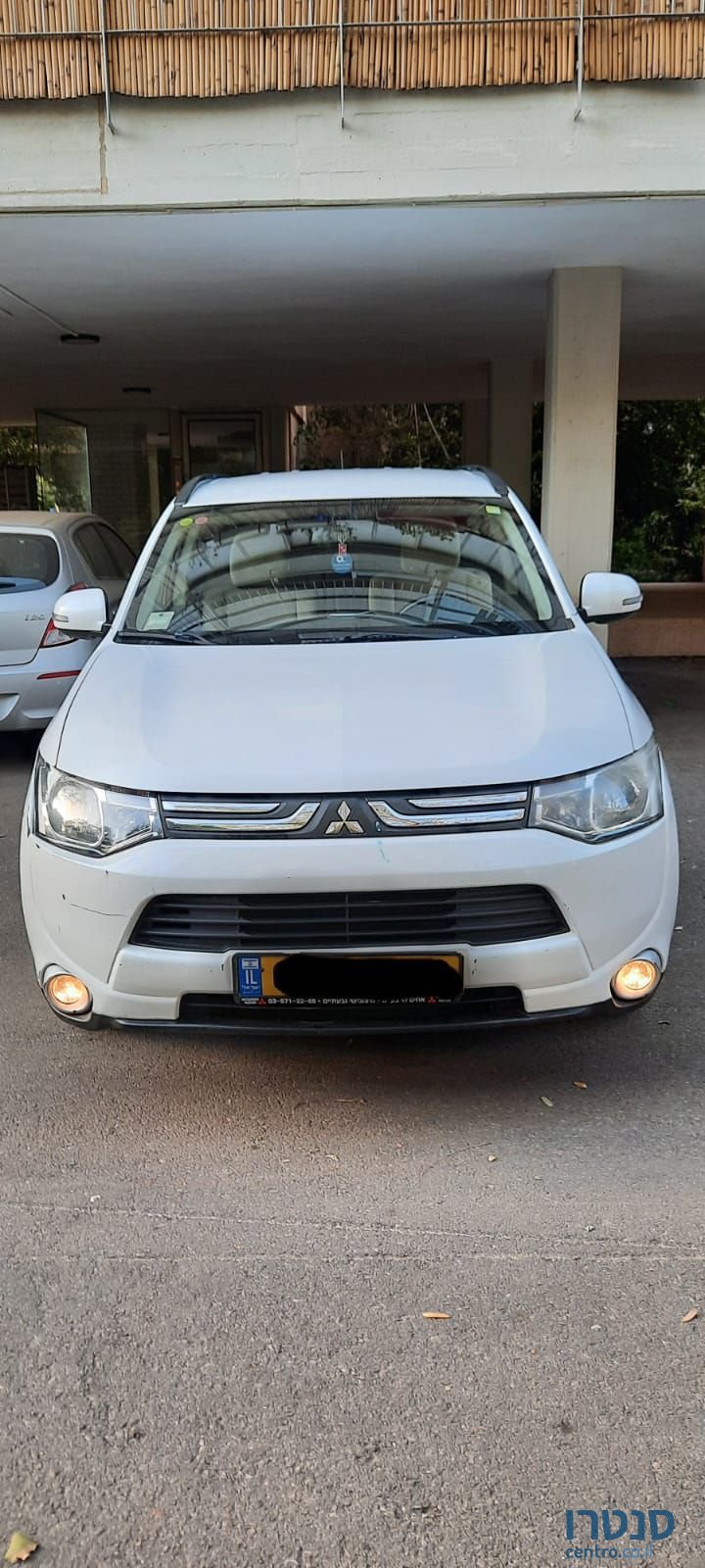 2013' Mitsubishi Outlander מיצובישי אאוטלנדר photo #2