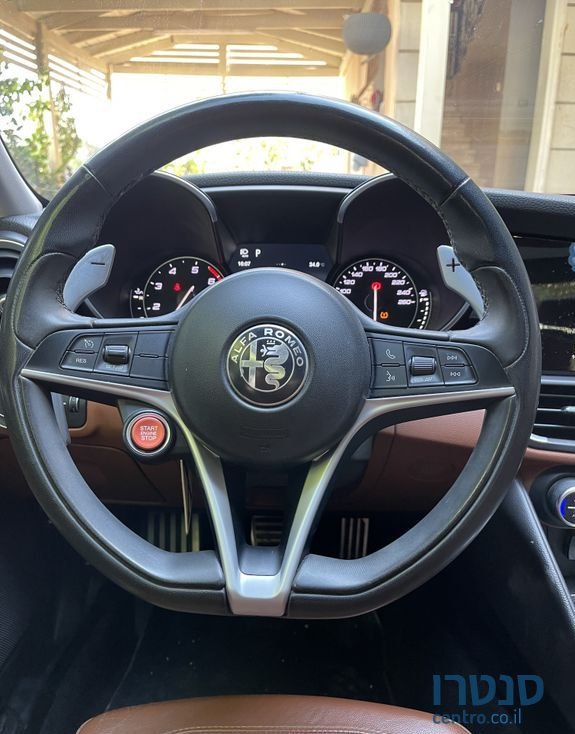 2017' Alfa Romeo Giulia אלפא רומיאו ג'וליה photo #3