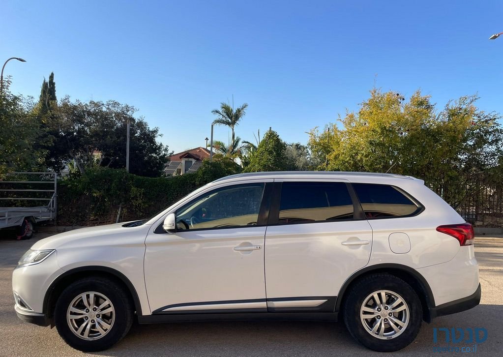 2016' Mitsubishi Outlander מיצובישי אאוטלנדר photo #1
