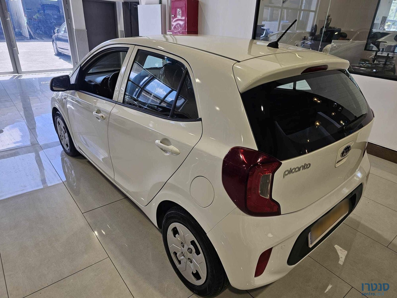 2020' Kia Picanto photo #4