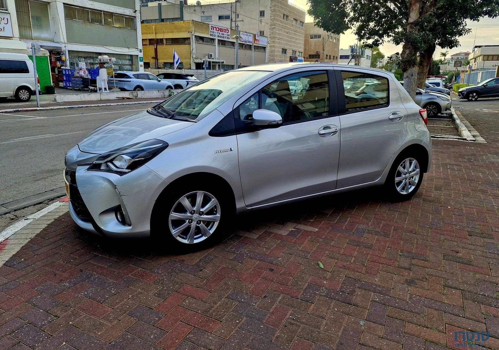 2018' Toyota Yaris טויוטה יאריס photo #4