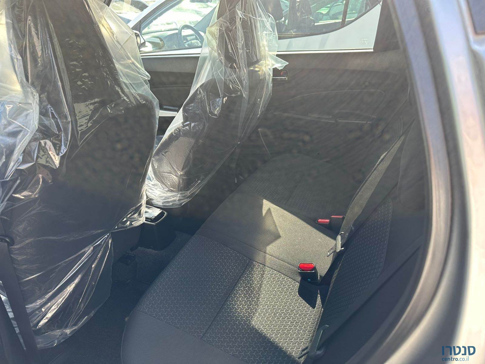 2021' Suzuki Swift photo #6