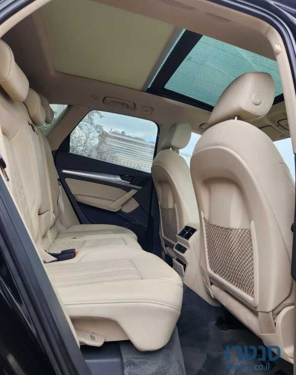 2017' Audi Q5 photo #4