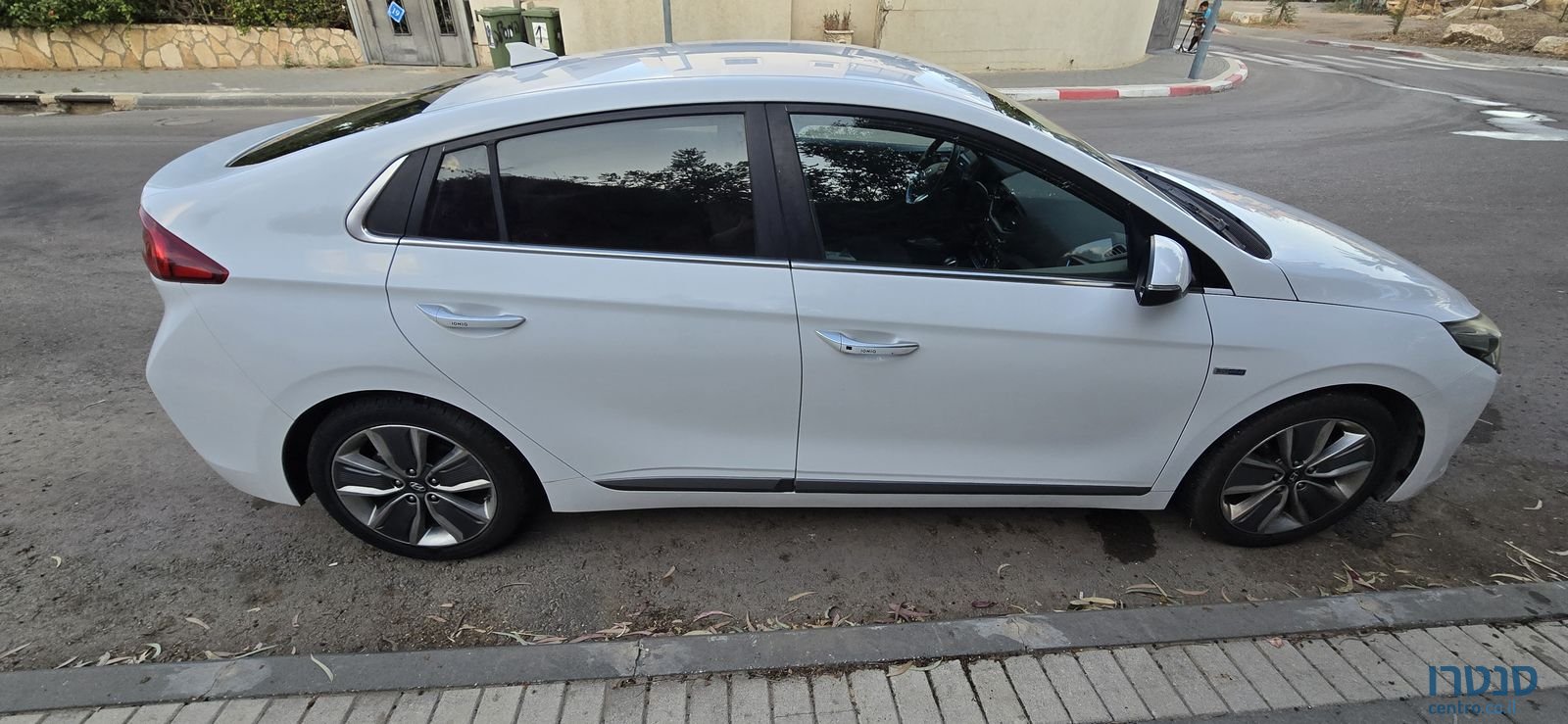 2017' Hyundai Ioniq יונדאי איוניק photo #2