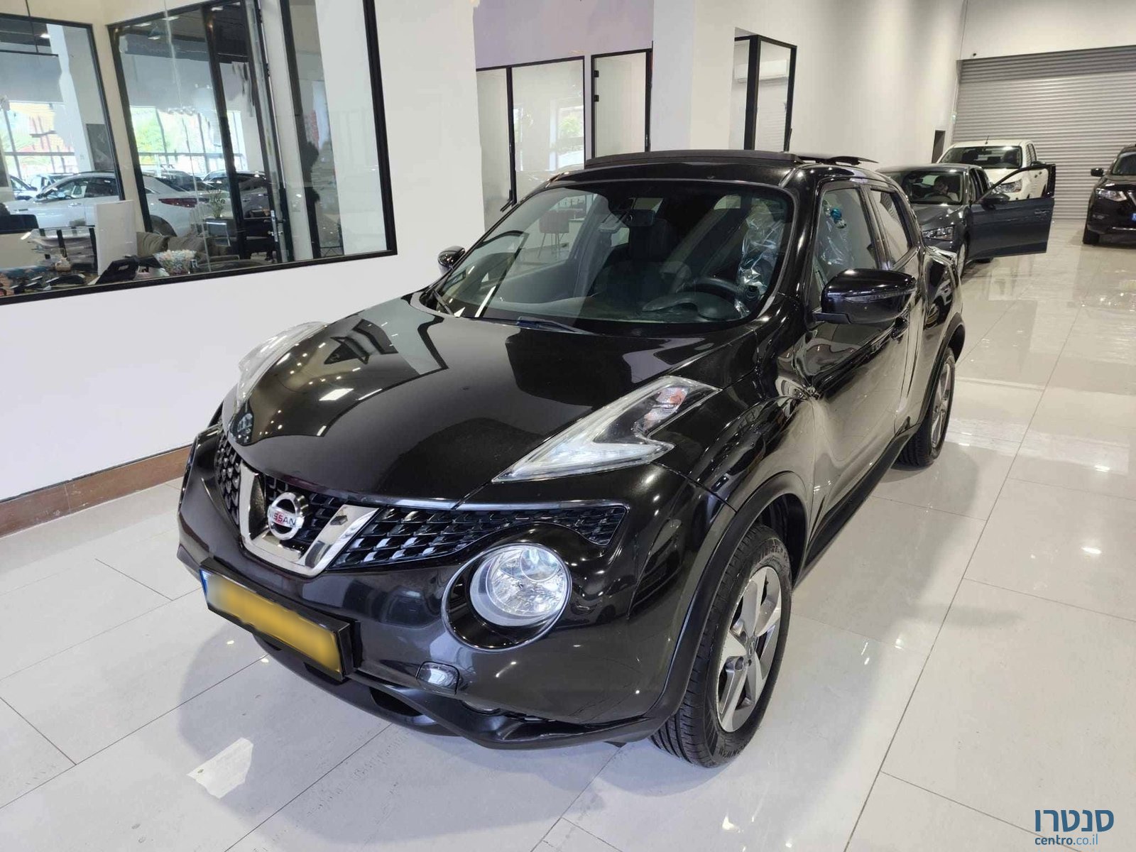 2019' Nissan Juke photo #1