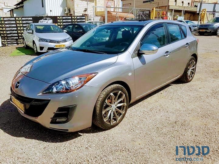 2013' Mazda 3 photo #2