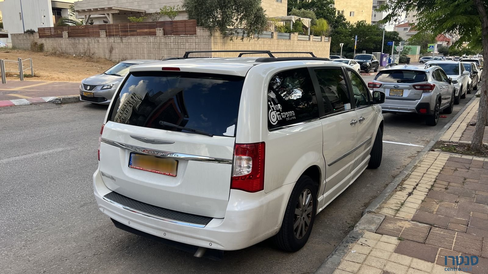 2012' Chrysler Voyager קרייזלר וויאג`ר photo #2