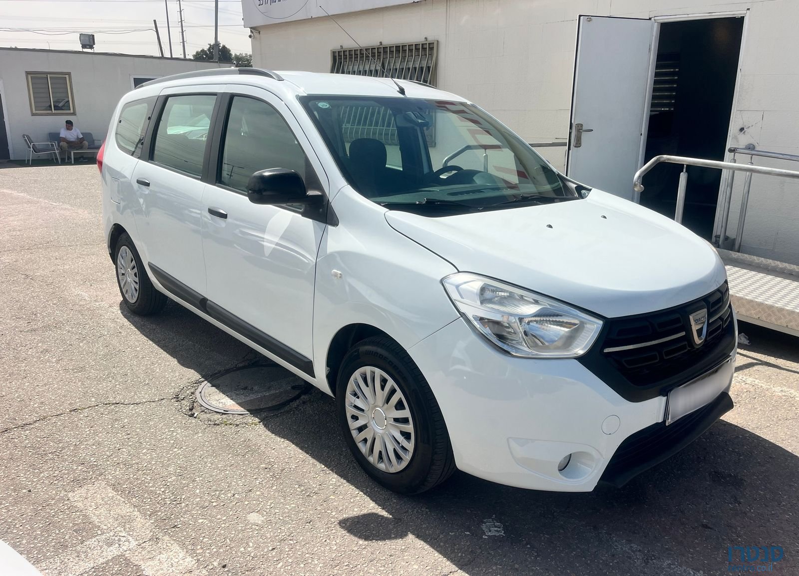 2020' Dacia Lodgy דאצ'יה לודג'י photo #1