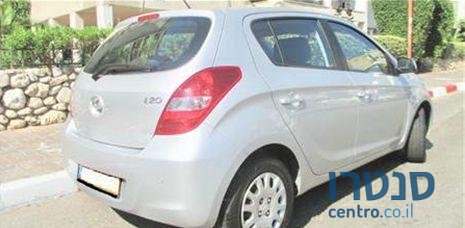 2010' Hyundai i20 i20 יונדאי photo #3