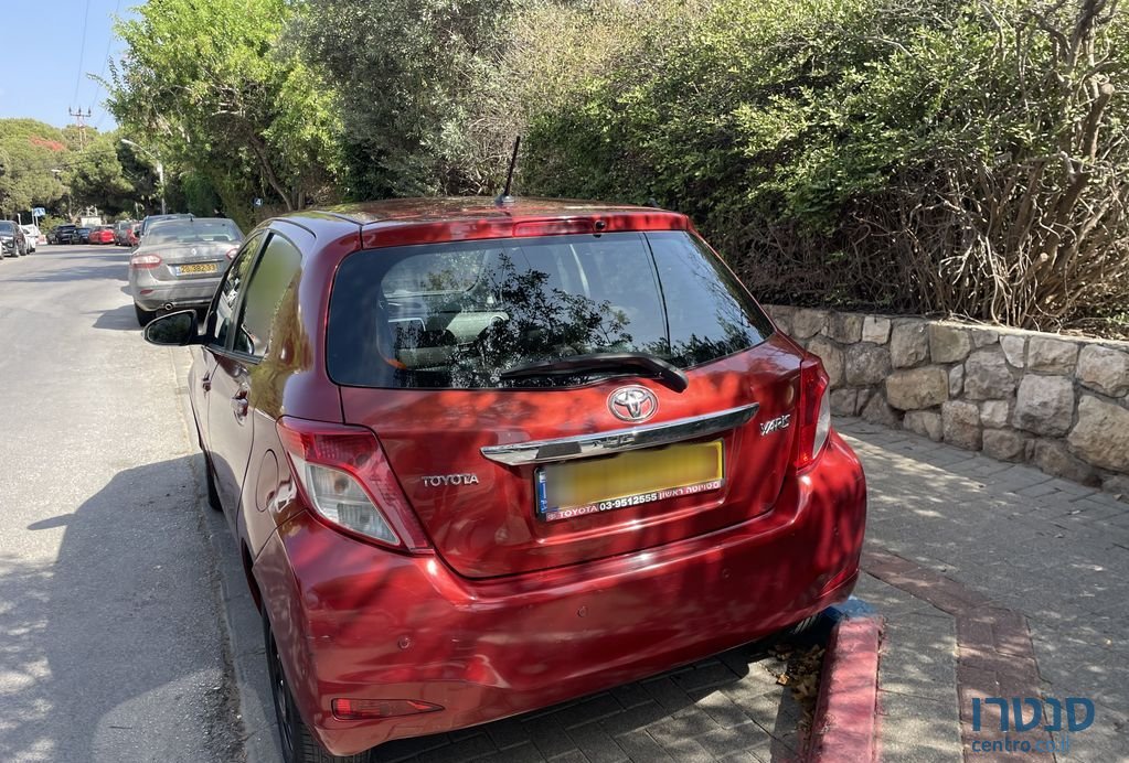 2012' Toyota Yaris טויוטה יאריס photo #6