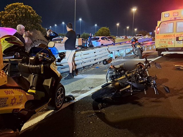 На 431-м шоссе автомобиль сбил мотоциклиста
