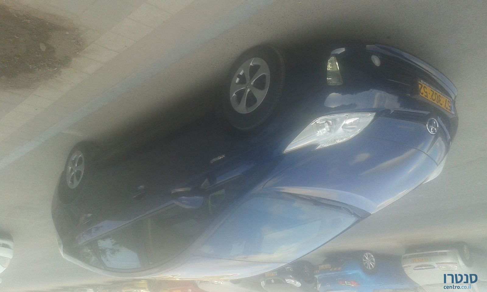 2013' Toyota Prius Plug-in Hybrid photo #3