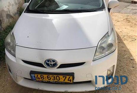 2011' Toyota Prius טויוטה פריוס photo #1