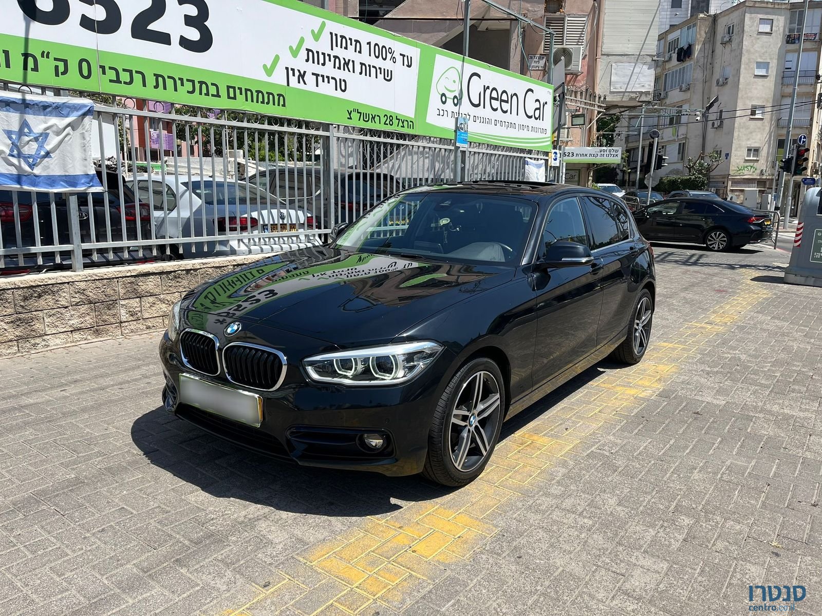 2020' BMW 118 photo #1