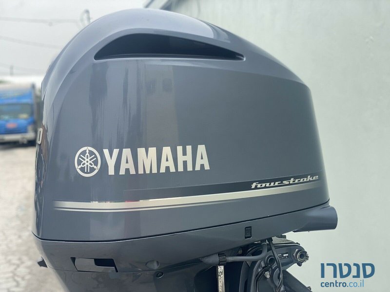 2018' Yamaha 300HP photo #2