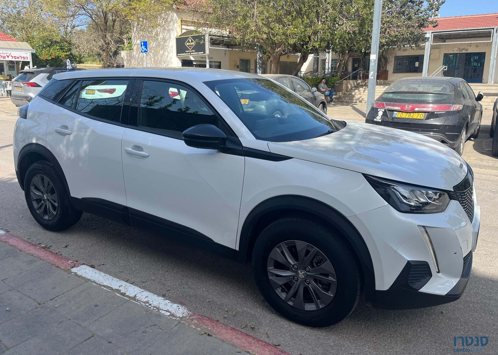 2023' Peugeot 2008 פיג'ו photo #2