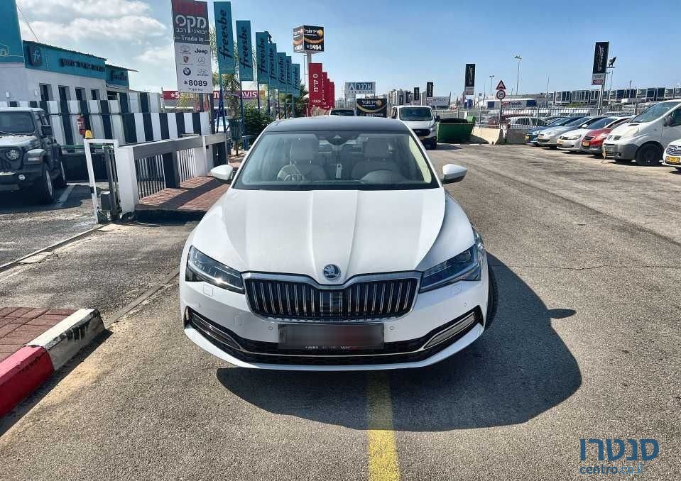 2021' Skoda Superb סקודה סופרב photo #2