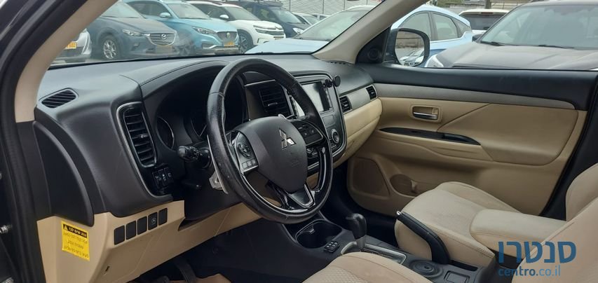 2016' Mitsubishi Outlander מיצובישי אאוטלנדר photo #1