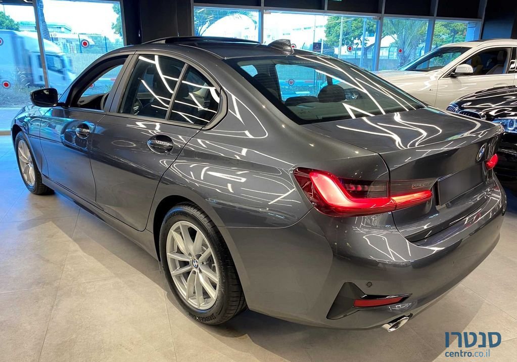 2021' BMW 3 Series ב.מ.וו סדרה 3 photo #3