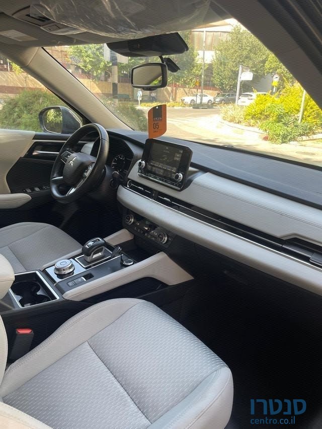 2024' Mitsubishi Outlander מיצובישי אאוטלנדר photo #2