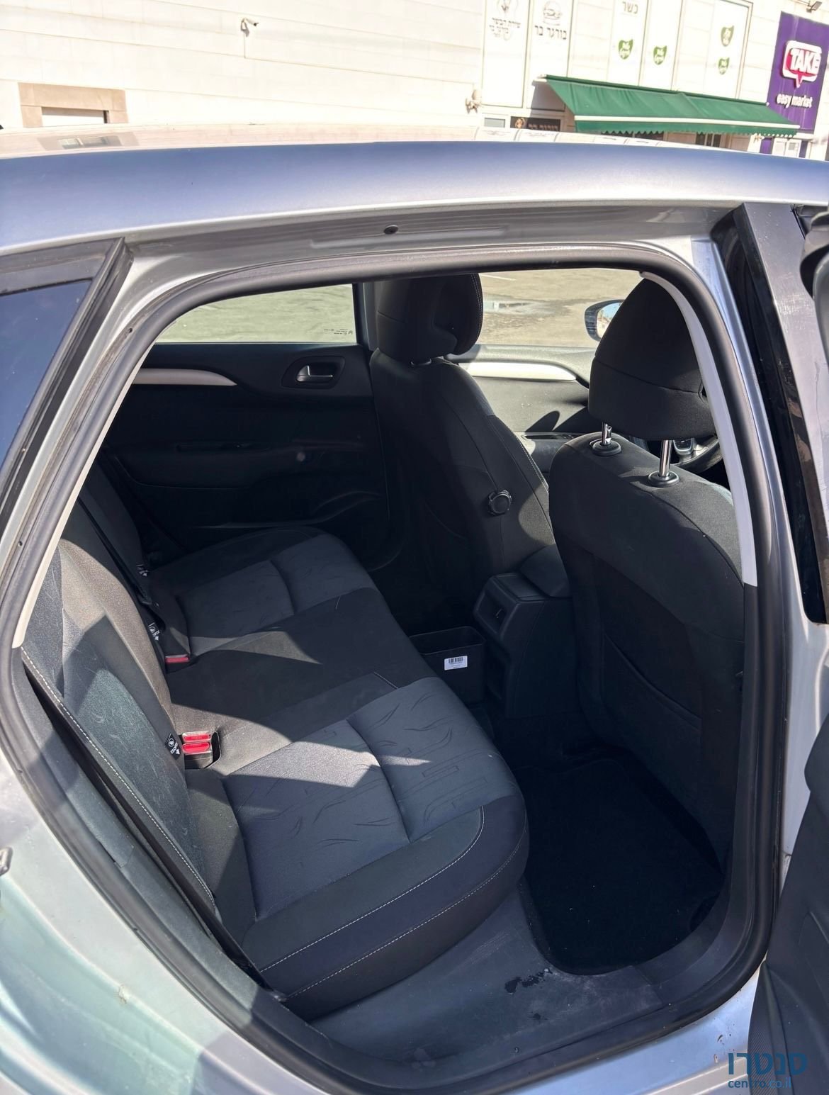 2012' Citroen C4 סיטרואן photo #1