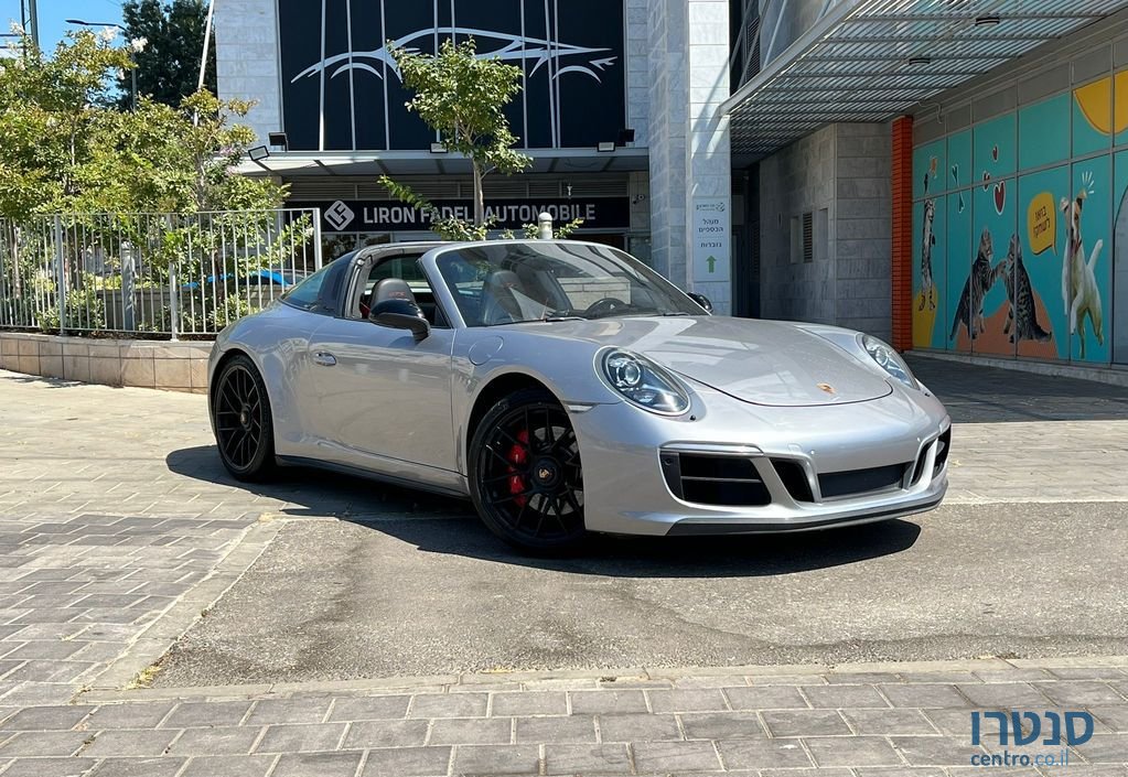 2018' Porsche 911 פורשה 911 טארגה photo #1