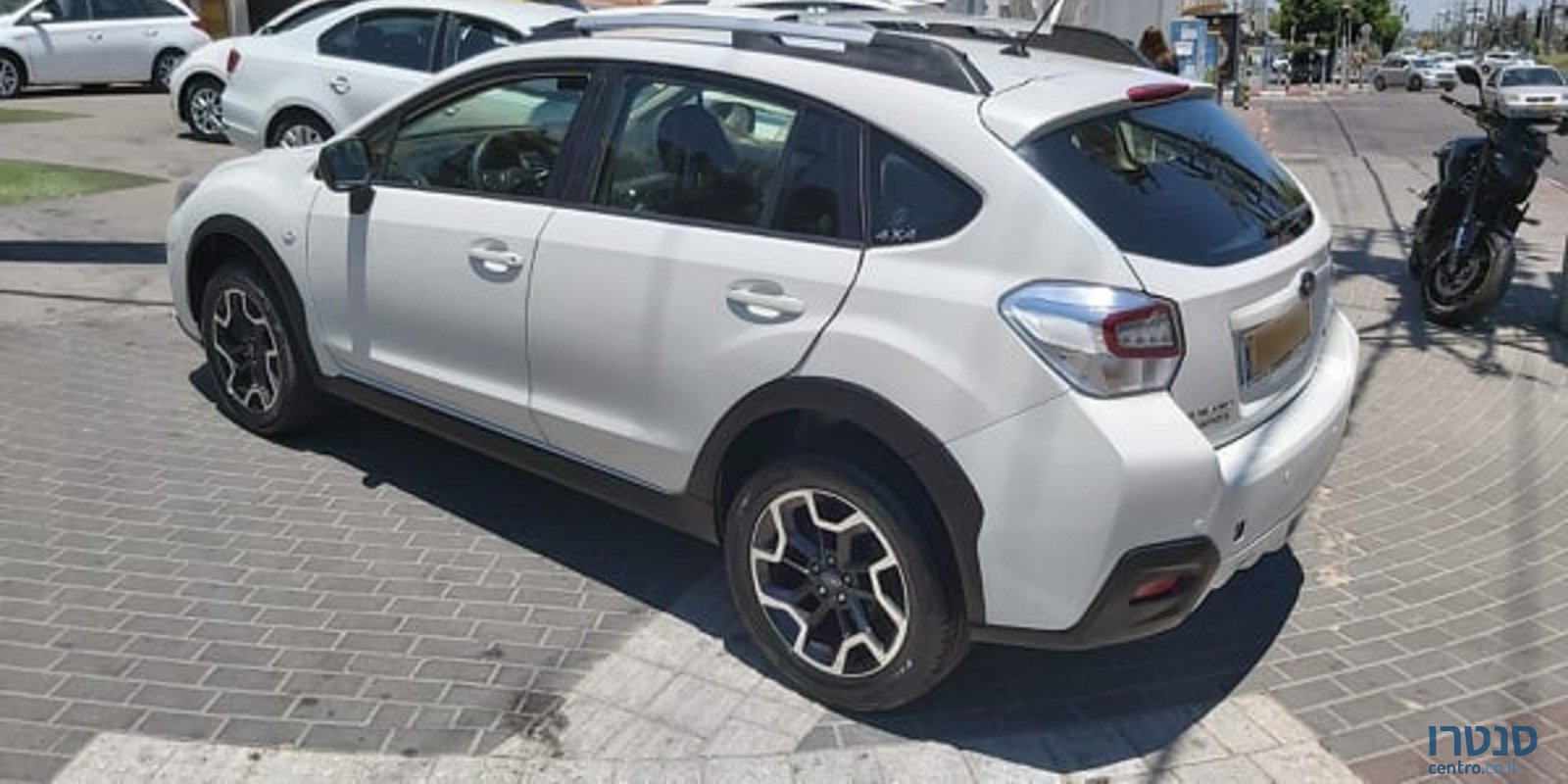 2016' Subaru XV photo #2