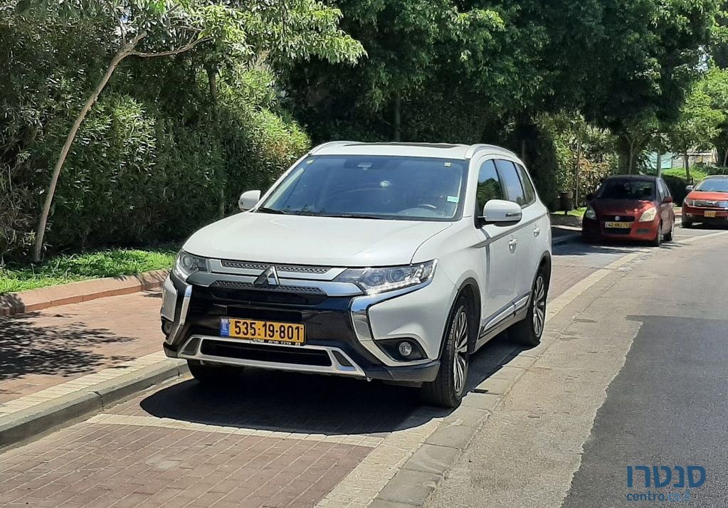 2019' Mitsubishi Outlander מיצובישי אאוטלנדר photo #4