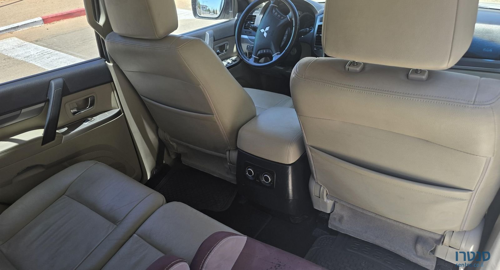 2017' Mitsubishi Pajero מיצובישי פג'רו photo #3