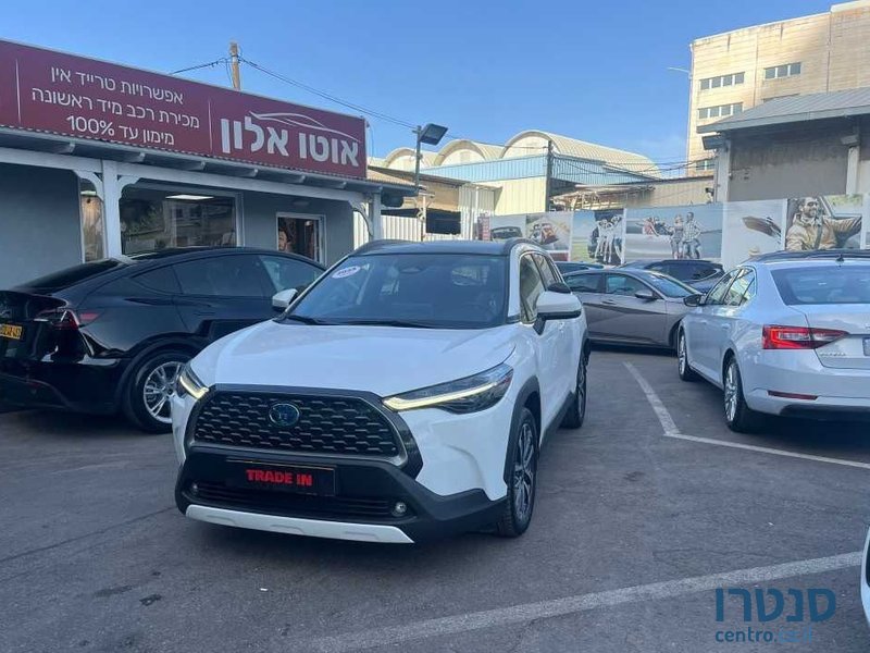 2023' Toyota Corolla טויוטה קורולה קרוס photo #1