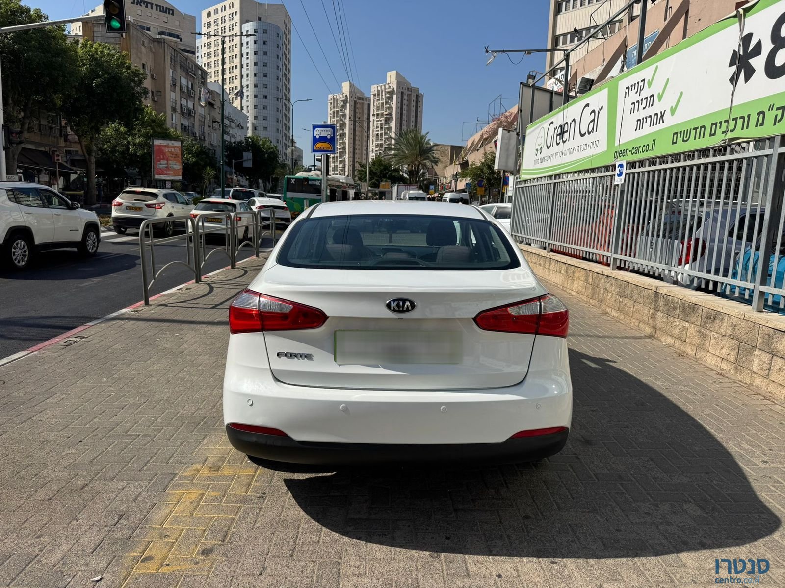 2015' Kia Forte photo #4